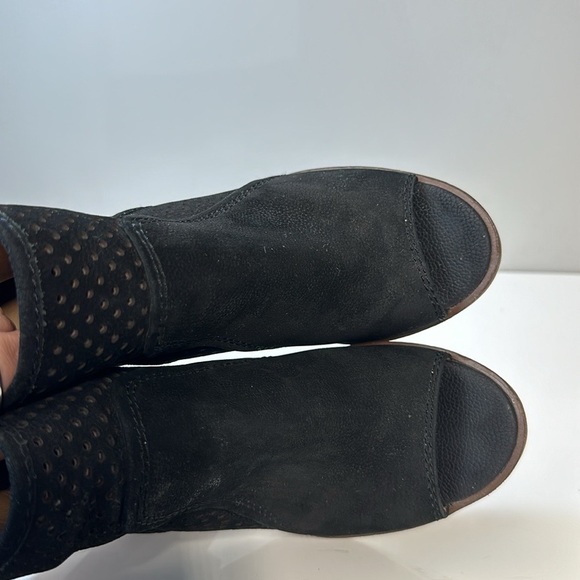 Lucky Brand Lakmen Booties Peep Toe Stacked Heel Size 7.5 - Picture 14 of 15